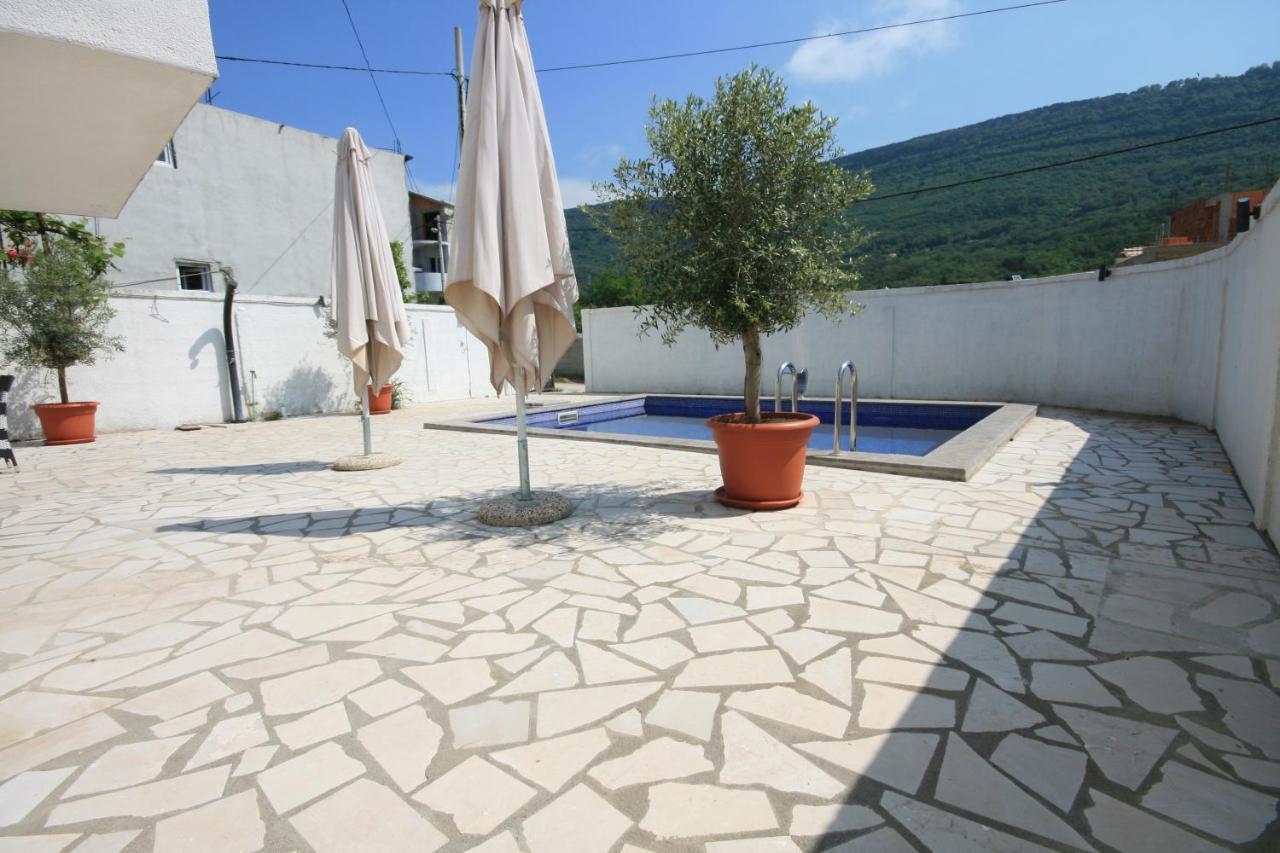 Apartmani Srdanovic ติวัต ภายนอก รูปภาพ