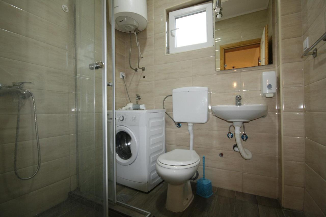 Apartmani Srdanovic ติวัต ภายนอก รูปภาพ