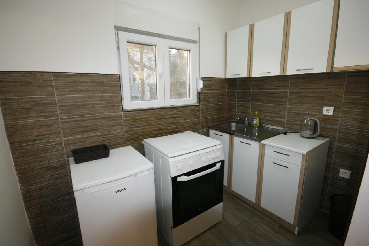 Apartmani Srdanovic ติวัต ภายนอก รูปภาพ
