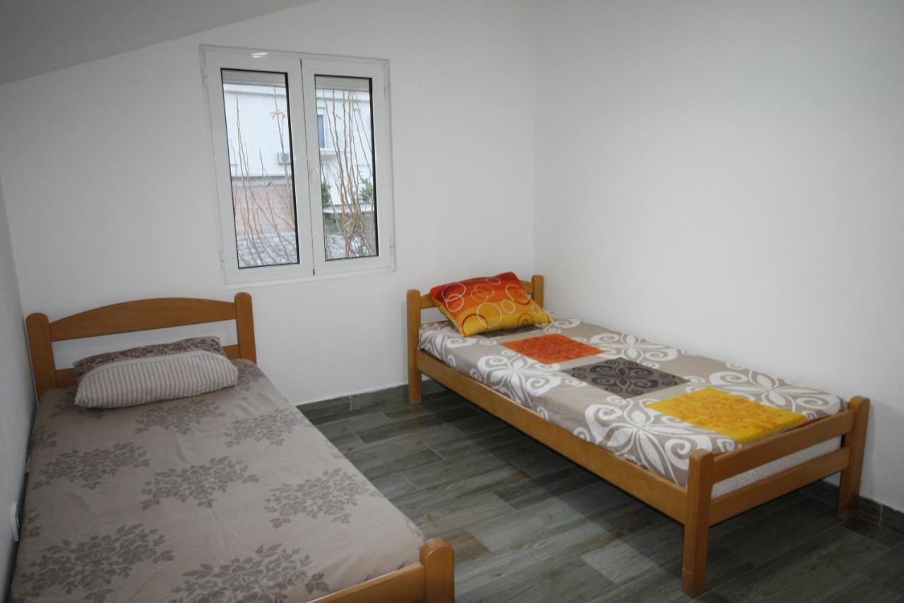 Apartmani Srdanovic ติวัต ภายนอก รูปภาพ