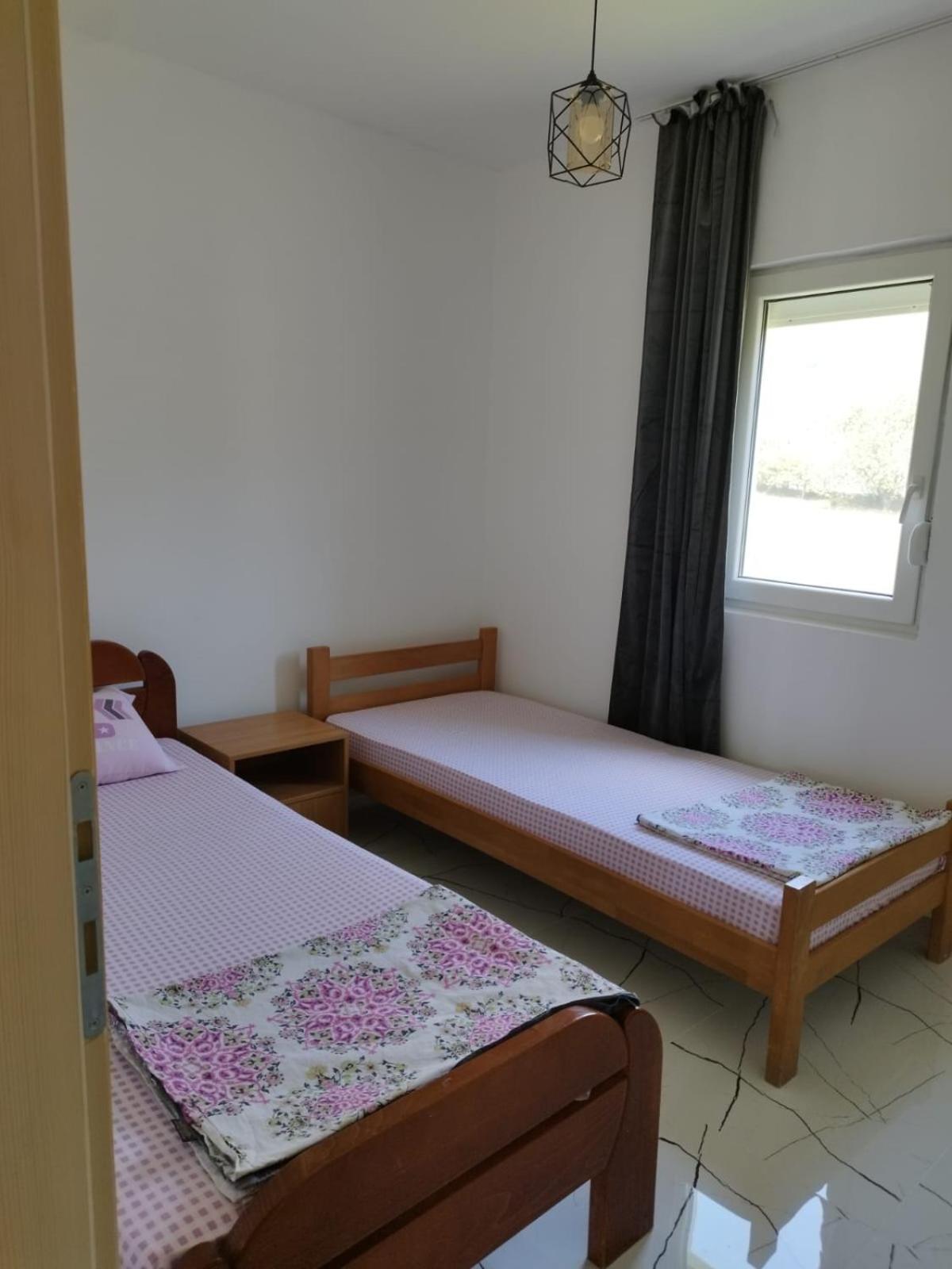 Apartmani Srdanovic ติวัต ภายนอก รูปภาพ